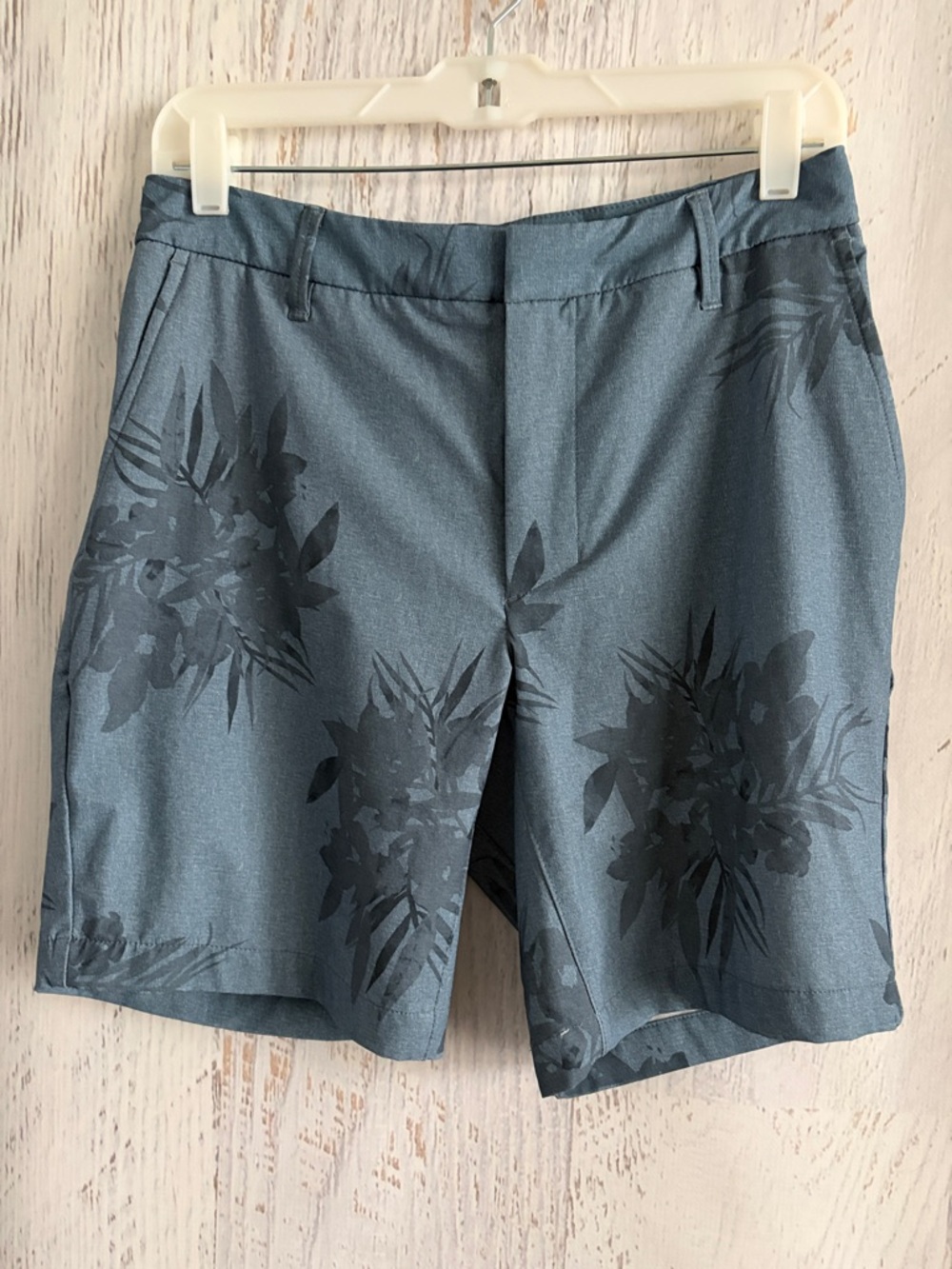 all in motion Slate Blue Floral Flat-Front Shorts